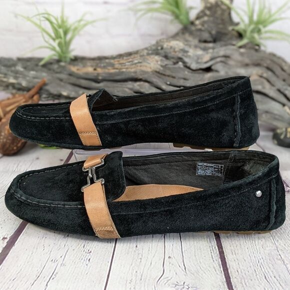 UGG™ Aven Suede Driving Moccasin - Picture 4 of 14